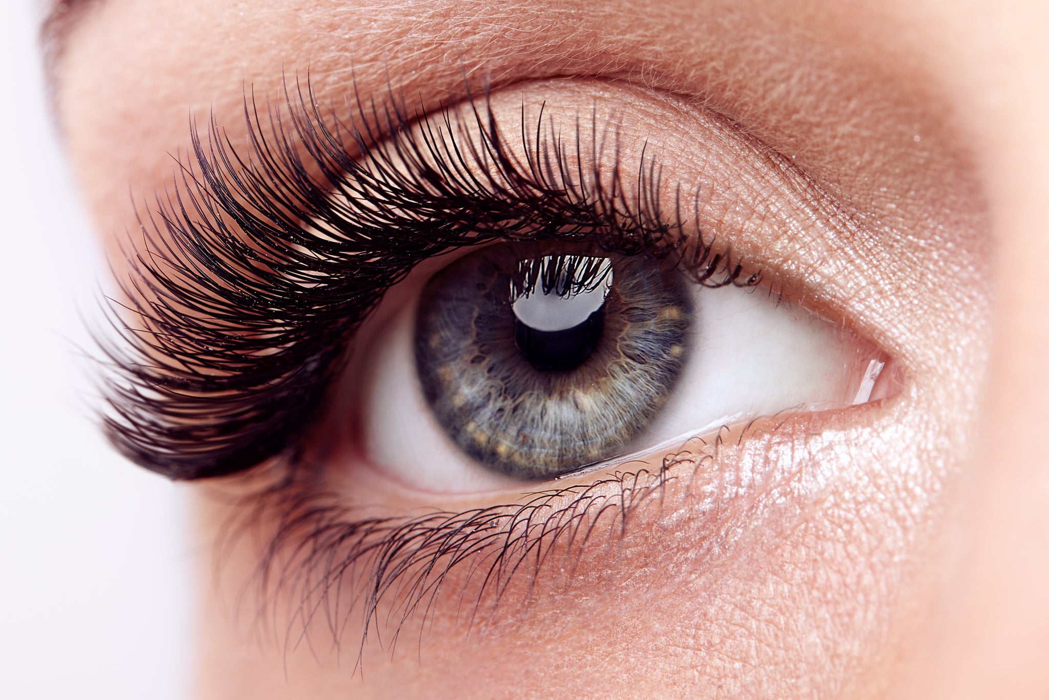 What Causes Eyelashes To Fall Out